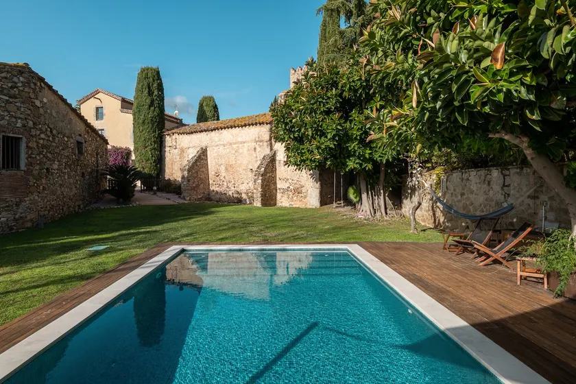 Mas Vives, exclusive 15th century farmhouse with fast wifi - Image 1