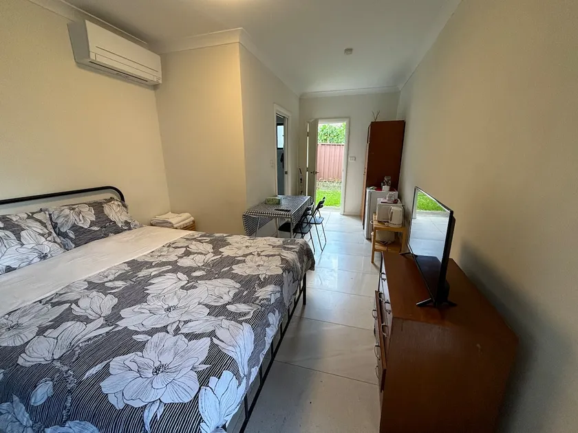 Private sleep out ensuite with separate entrance - Image 1