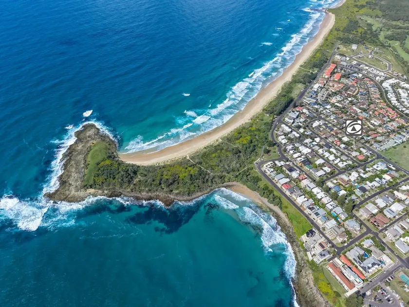 Yamba Daze Sunset - Walk to the pet-friendly beach from your pet-friendly stay - Image 1