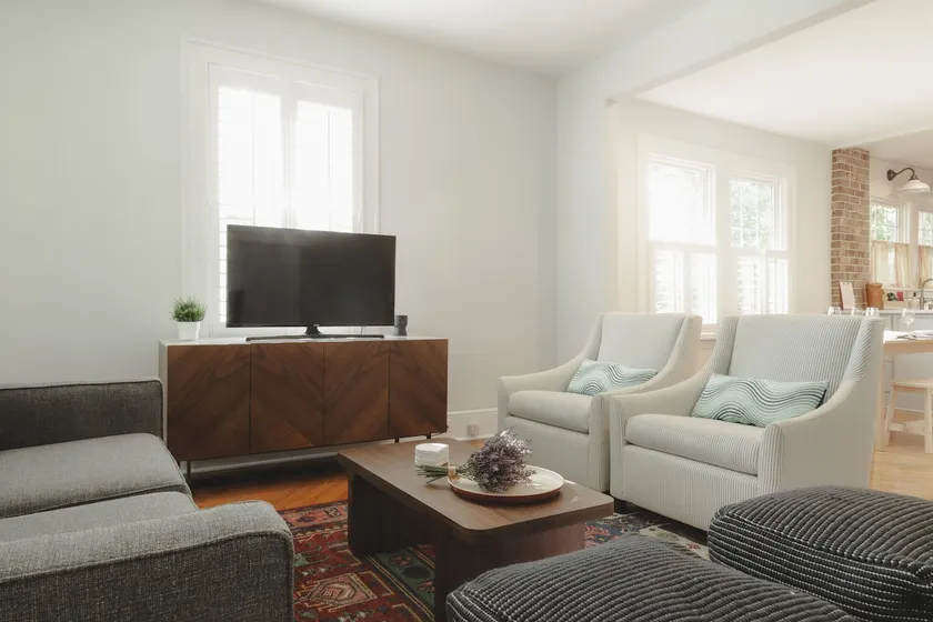 A Classic Urban Cottage, Comfortable and Stylish. - Image 1