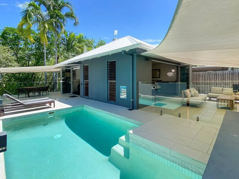 Essence Beachfront Retreat - Image 1