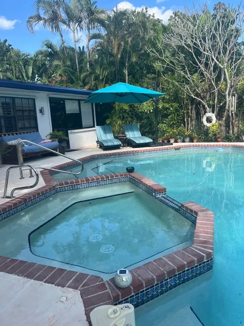 North Miami, Pool View - Image 1
