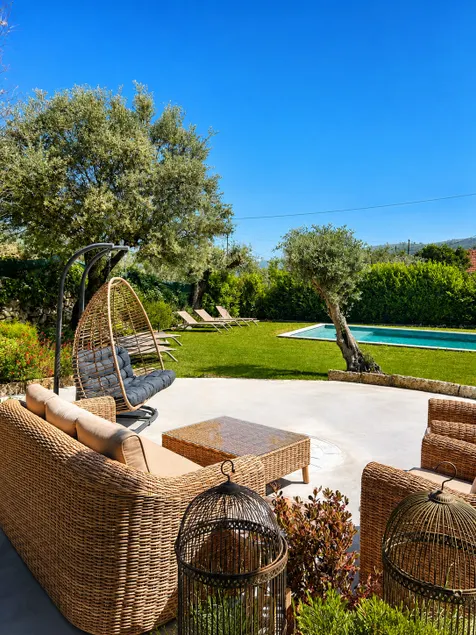 Mountain Getaway with Private Pool - Image 1