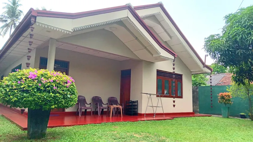 Mutu villa - Image 1
