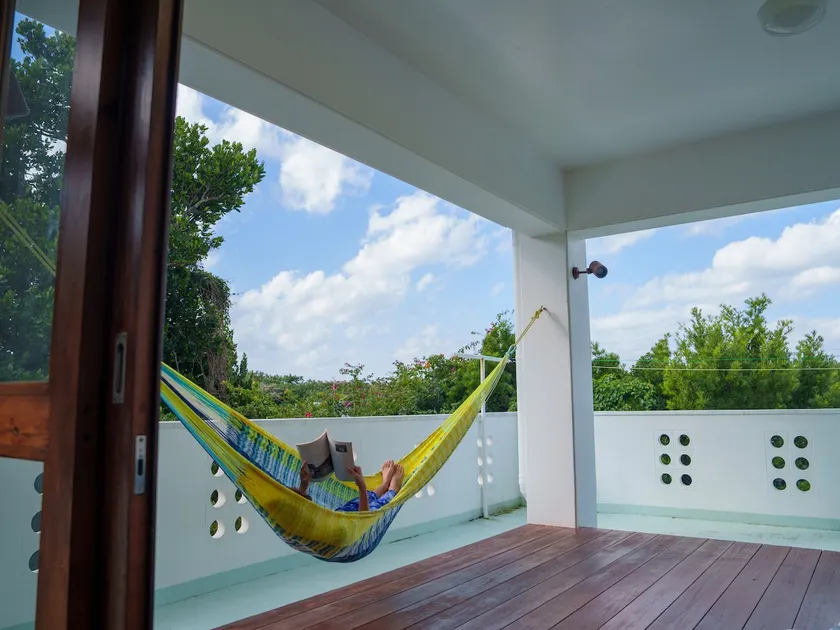 Island Hideaway, 1 Min to the Sea - Image 1