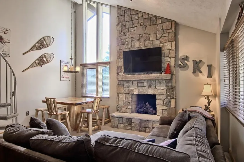 Hillside: Sleeps 13: Walk to Village: Golf&Pool - Image 1