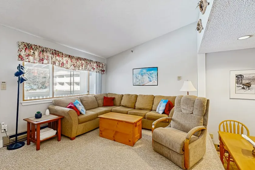 1BR Ski In/Out Mountainview 2nd-Floor | Balcony - Image 1