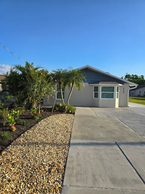 [Sunshine Studio] 1bed/1bath!Close to Beaches,City - Image 1