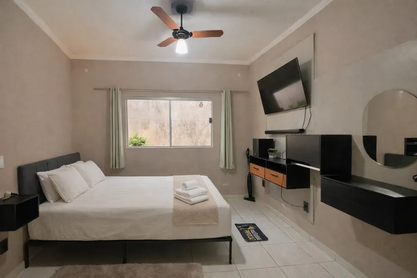 Affordable accommodation for up to 10 people - Image 1