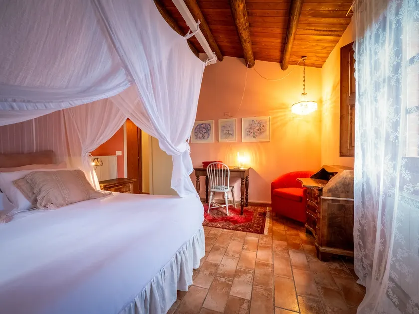 Chianti, elegant barn among vineyards and pool - Image 1