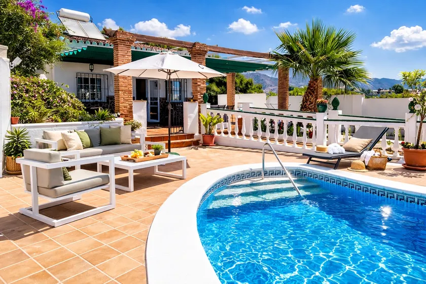 Villa privada con piscina climatizada y yacuzzis en Nerja ( Malaga) - Image 1