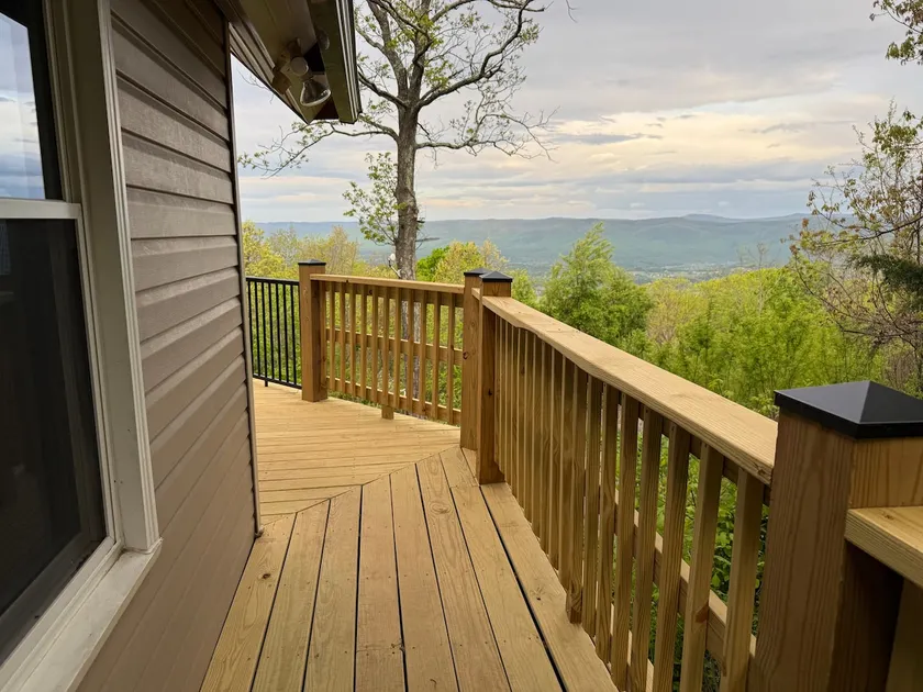 Clouds Cabin - HotTub, Mtn View, Pets - Image 1