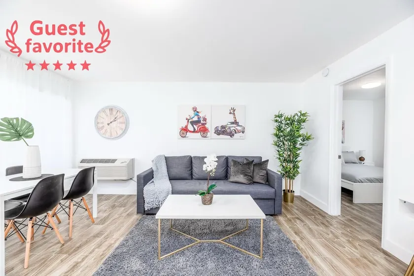 New & Modern Apartment in Prime FLL Location 1BR - Image 1