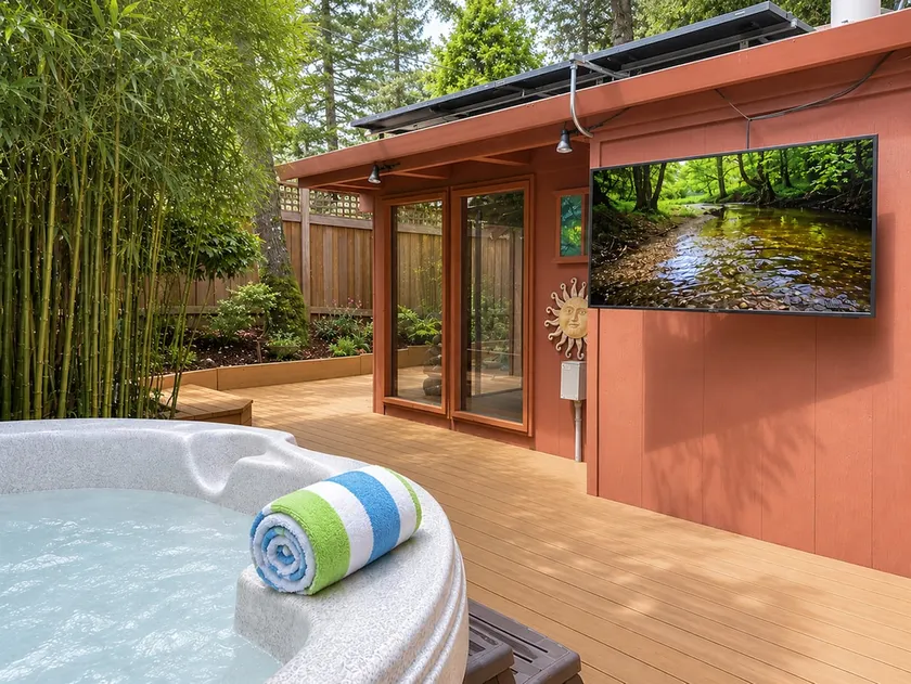 TreeFort~Cozy! Guerneville! EVChg/HtTb/OutdoorTV - Image 1