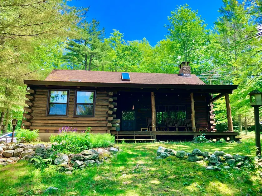 The Vermont Dream Cabin on 70 Acres w/fireplace - Image 1