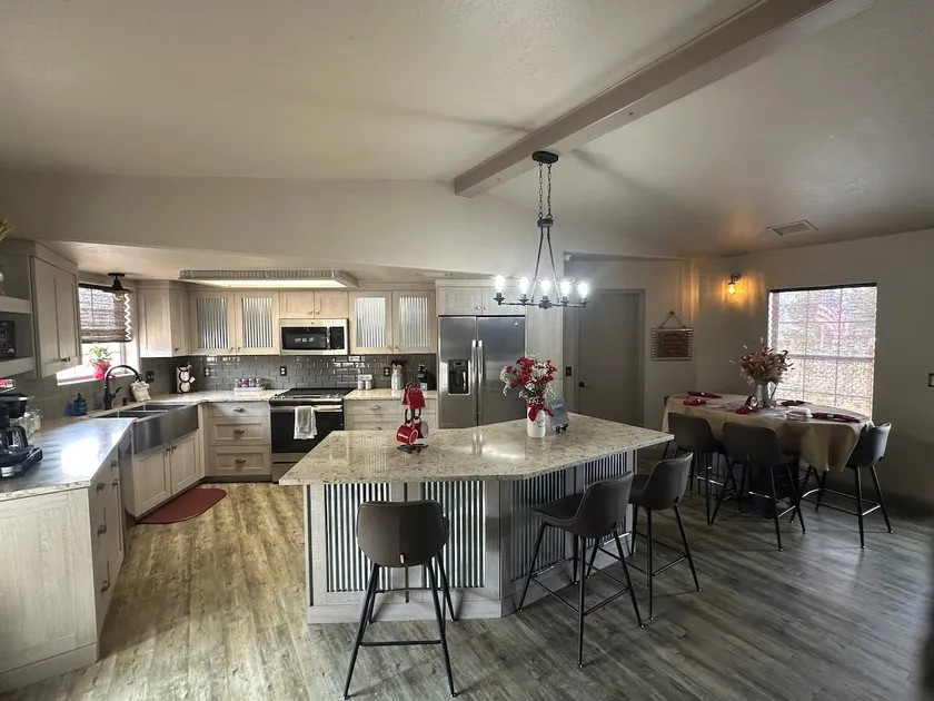 *H Lazy A Ranch House* - Image 1