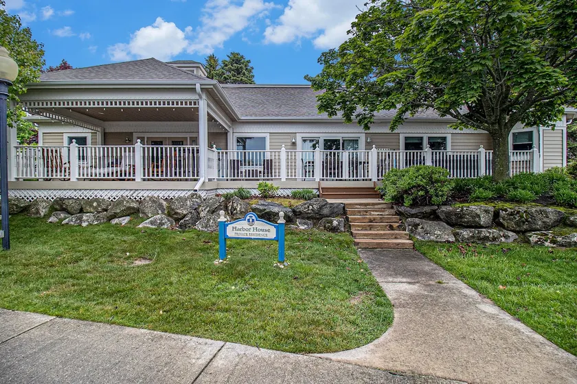 Luxury Harbor House- Pet-Friendly, Hot Tub - Image 1