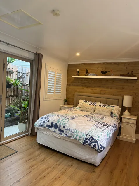 King's Hideaway Studio - Image 1