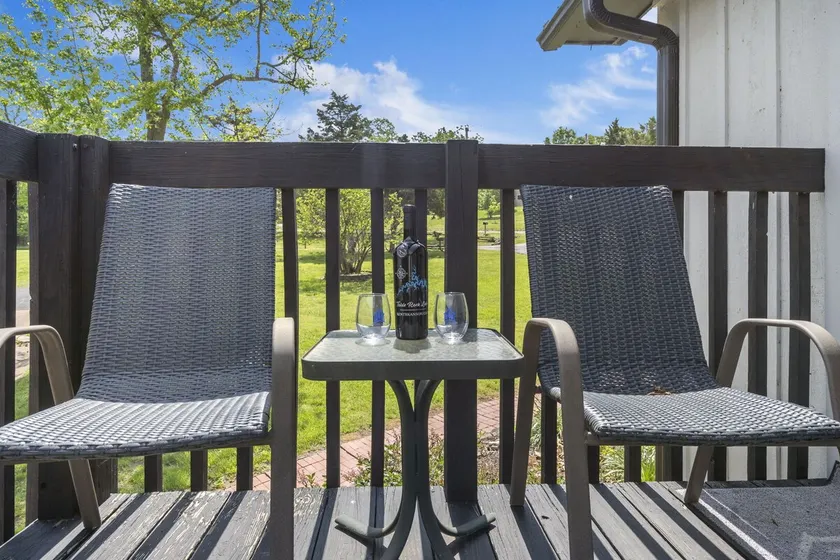 Stunning Suite on Table Rock Lake-$400 Daily Tix! - Image 1