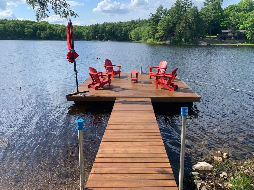 Vue sur le lac à 180 degrés - Image 1