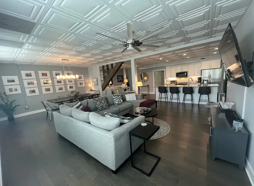 2nd Street Retreat - Image 1