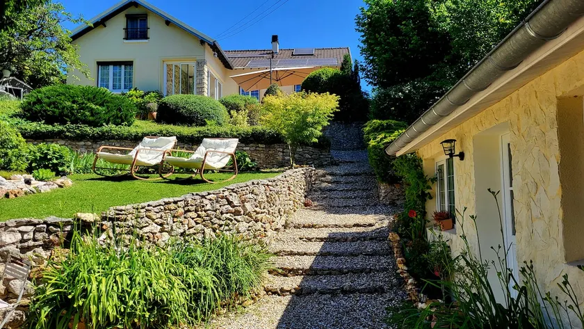 Au Petit Olivier • Bed and breakfast in a rural setting - Image 1