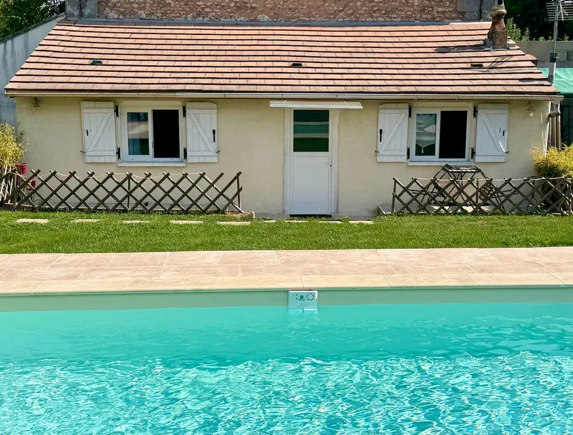 Cottage close to Provins - Image 1