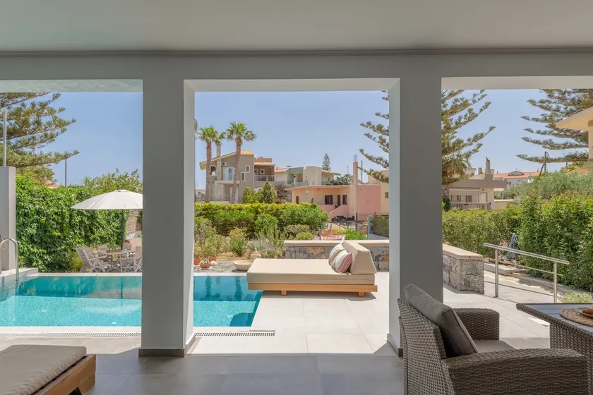 Chic Villa Eleni w BBQ 3min walk to the sea - Image 1