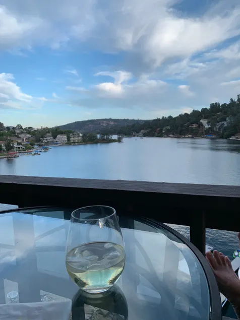LIVE-LOVE-LAKE Tulloch Best Waterfront w/Boat Dock - Image 1