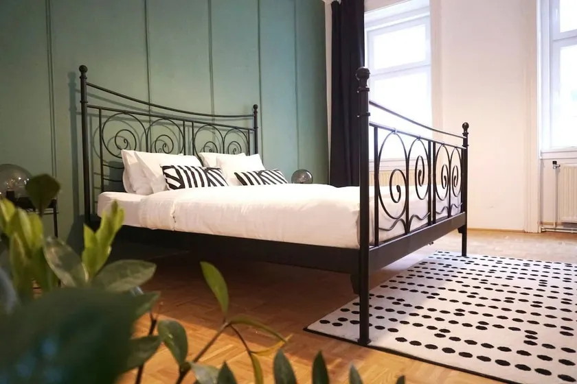 4 bedrooms | 120 m² | 2.5 bathrooms | StayOver - Image 1