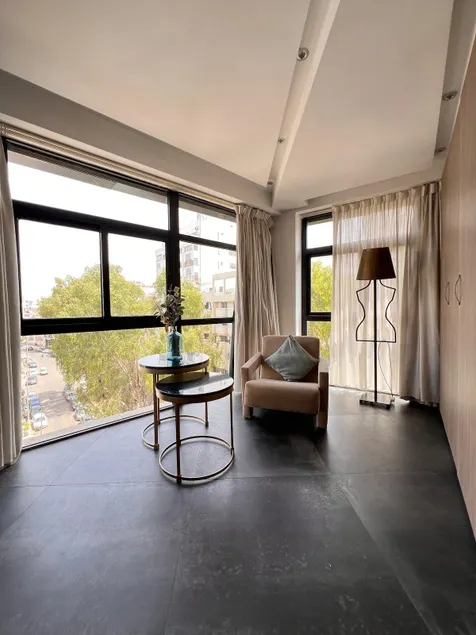 High-floor loft studio with unobstructed view 1 - Image 1