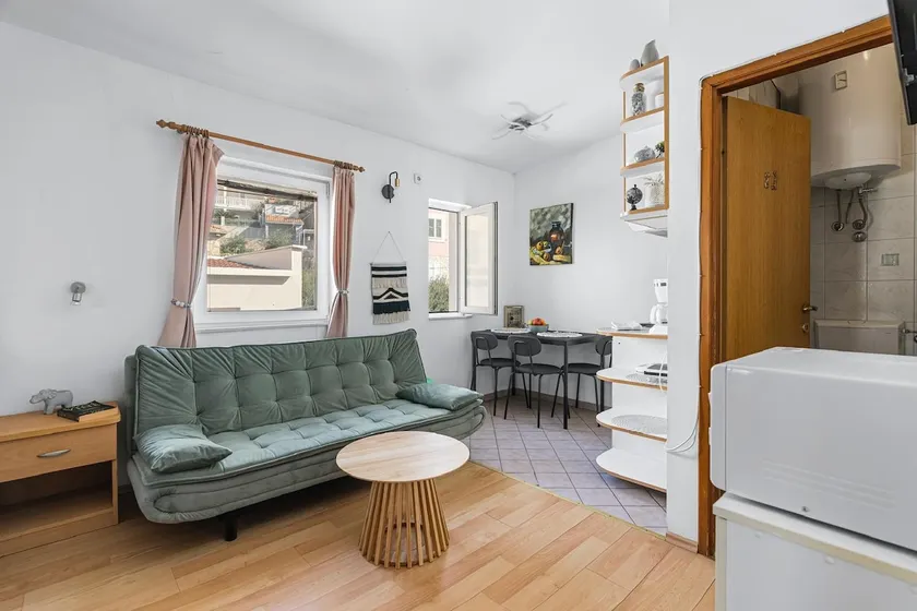 Apartment Dani 2 with terrace and sea view - Image 1