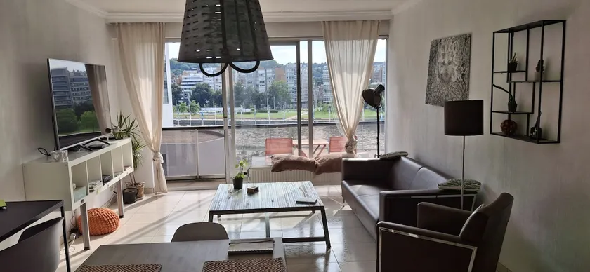 Superb 110 m2 apartment with a view of the Meuse - Image 1