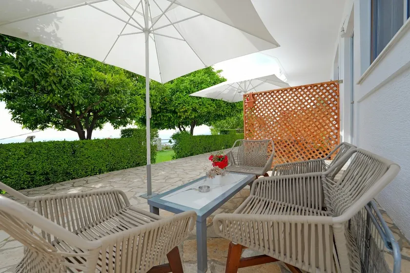 Eduard apartments 2 - Image 1