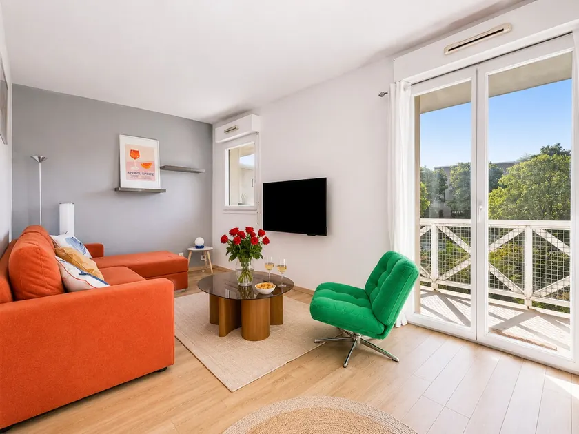 2-bedroom apartment close to the beach - Image 1