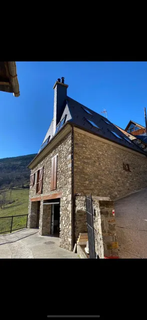 Spectacular duplex penthouse with views of the valley - Image 1