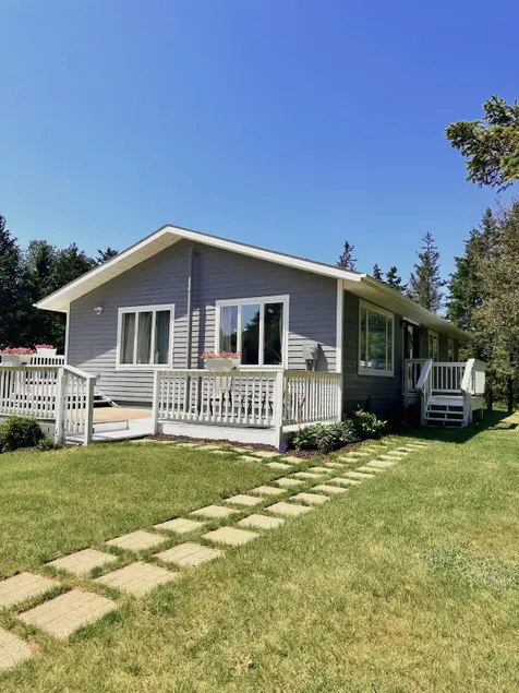 The Relaxed Ranch - Image 1
