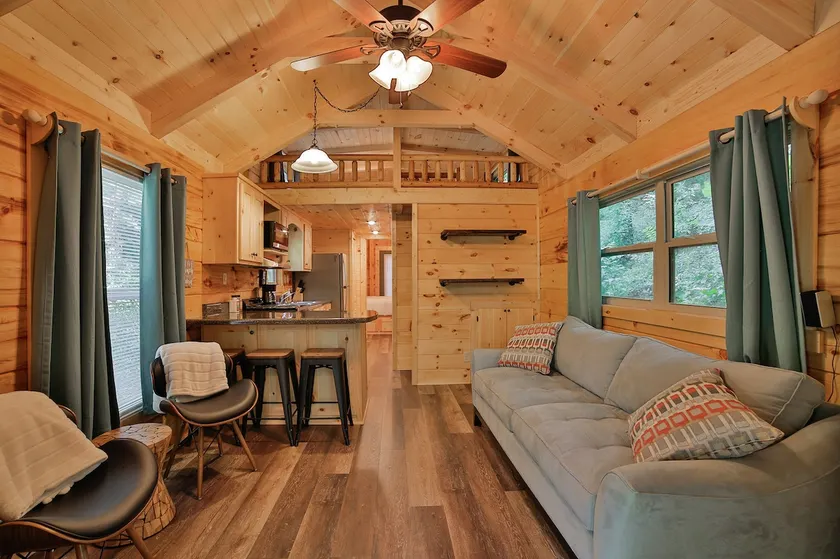 River Tiny Cabin with Shared Swim, and and Hot Tub - Image 1