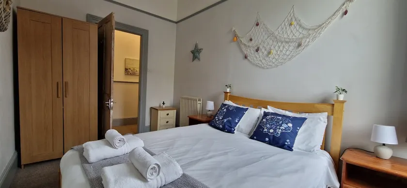 Lovely Victorian Apartment in Clifton Village - Image 1