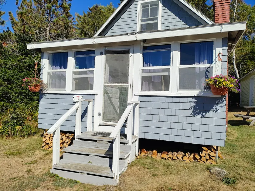 Cottage #7, Robinson's Cottages, Pet-friendly - Image 1