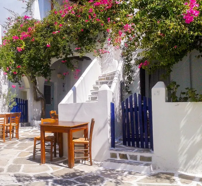 Graphic house in Cycladic Scenery - Image 1