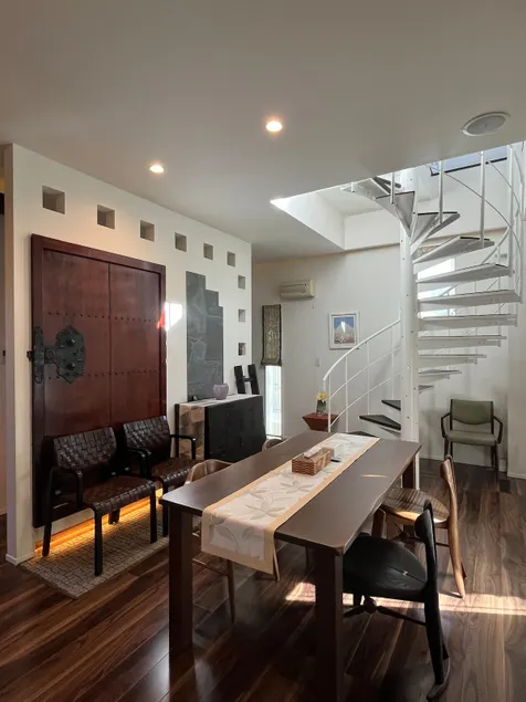 Villa on a hill overlooking Mt. Fuji and Fujiyoshida City / Wi-Fi available / Private suite villa / Up to 7 people - Image 1