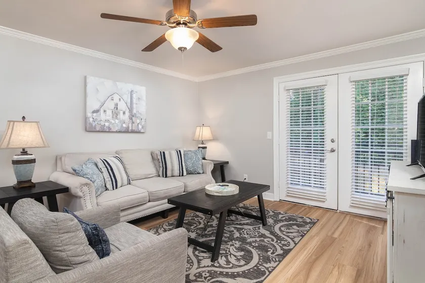 Close to Campus – Unbeatable Location - Image 1