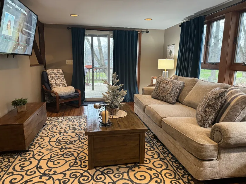 Cozy Quiet Back House - Image 1