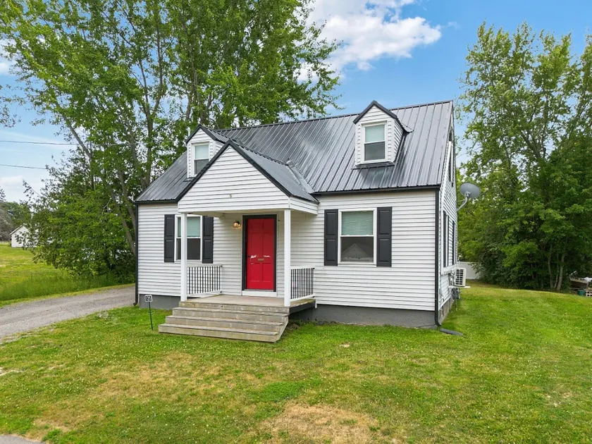 Quiet Charming Cape 3 bed/2bth - Image 1