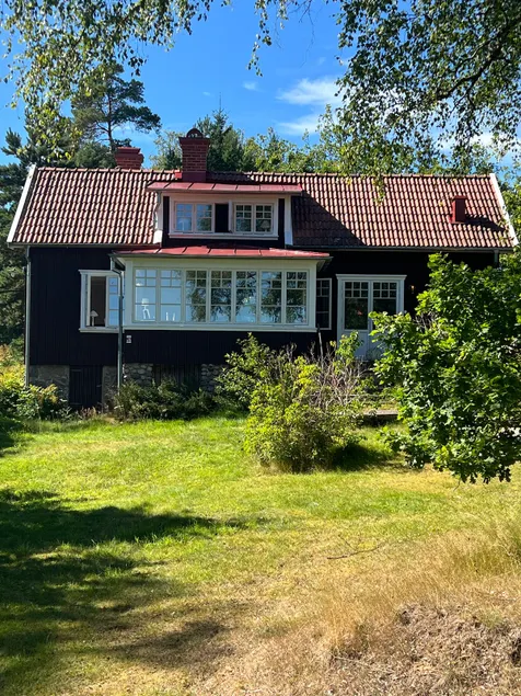 Villa Klippan by Lake Mjörn - Image 1