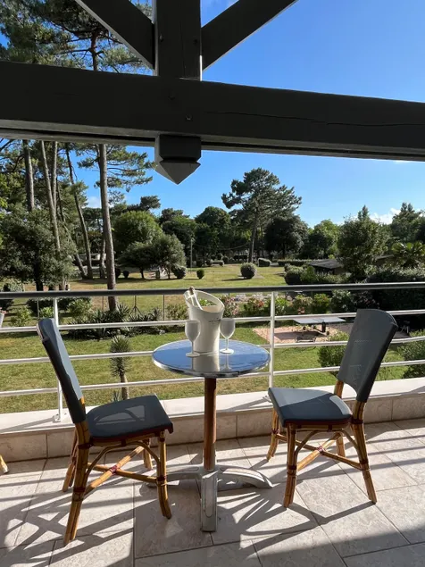 Beautiful, peaceful apartment close to the beach. - Image 1