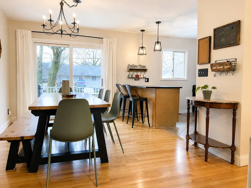 Spacious Home Away from Home - Image 1