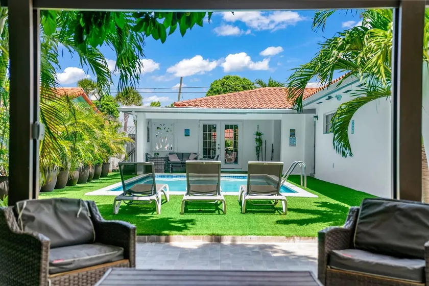 Luxury Vacation House in Miami’s Center! - Image 1