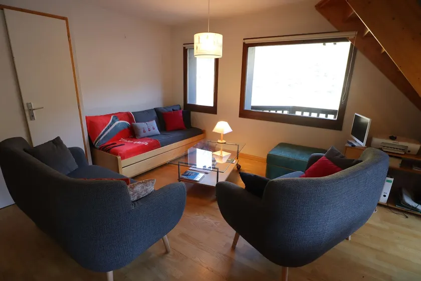 Superbe duplex avec balcon, terrasse et garage, 3 chambres, internet - Image 1